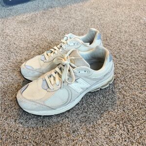 New Balance Cream Sneakers 2002 R